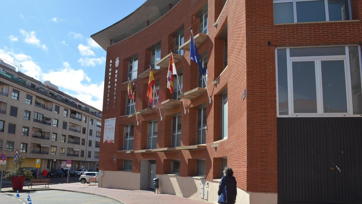 La deuda por habitante en Benavente pasa de 276 a 154 euros en dos años