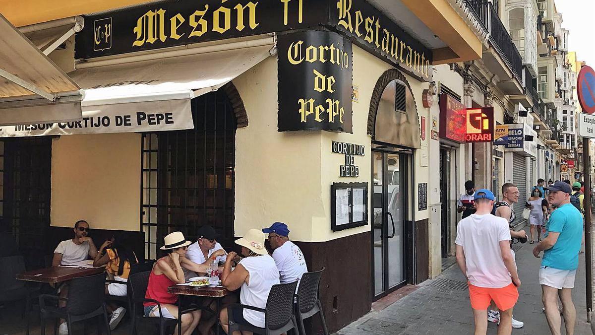 El Cortijo de Pepe en el día de su apertura tras siete meses cerrado