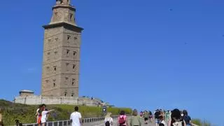 El nuevo blindaje de la Torre: ni el faro iluminado de colores ni hogueras, y restricciones a mascotas y pruebas deportivas