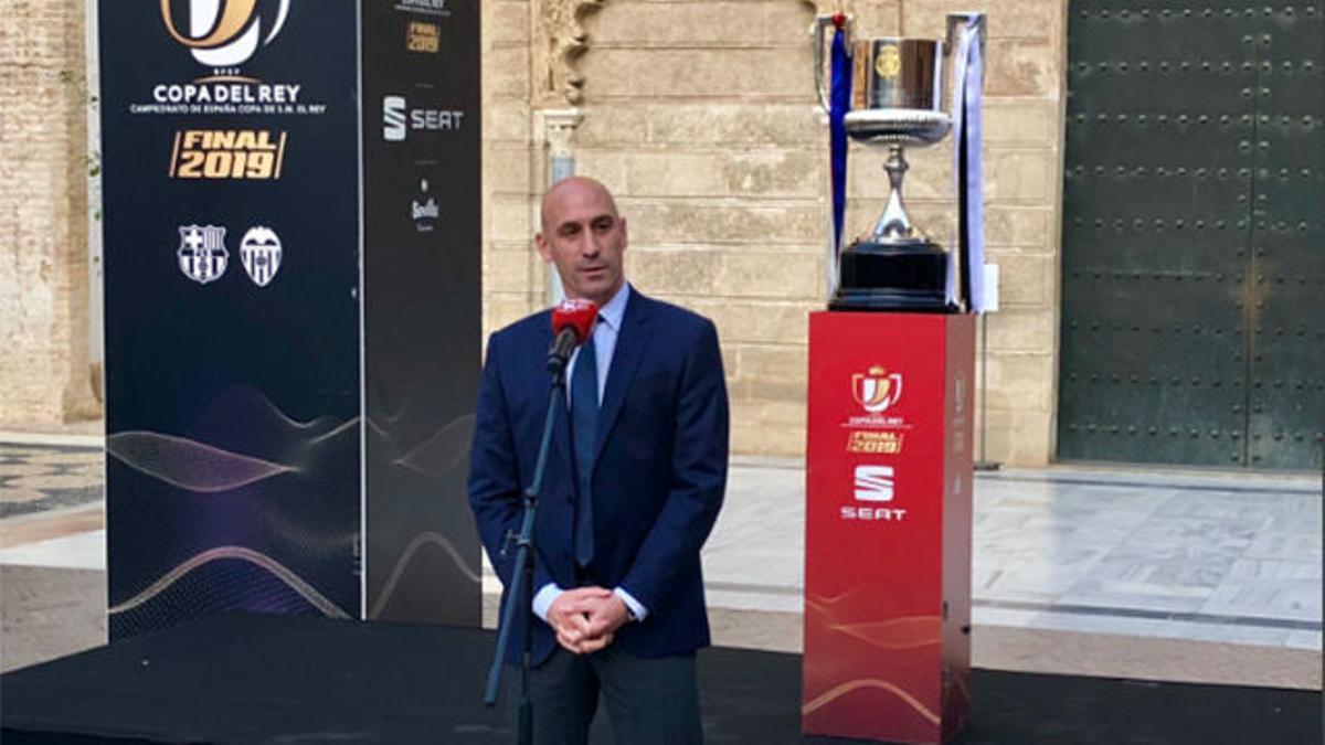 Rubiales da la acogida en Sevilla a Barcelona y Valencia