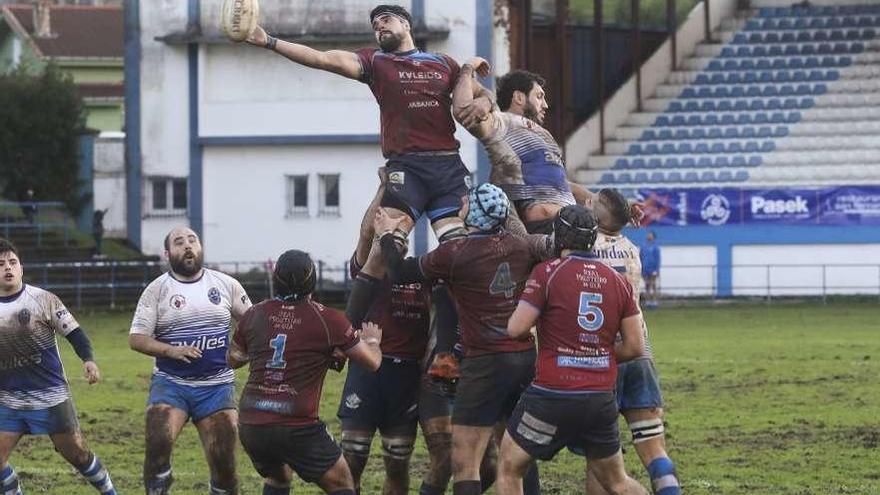 El partido del Pasek Belenos, ayer en El Muro de Zaro.