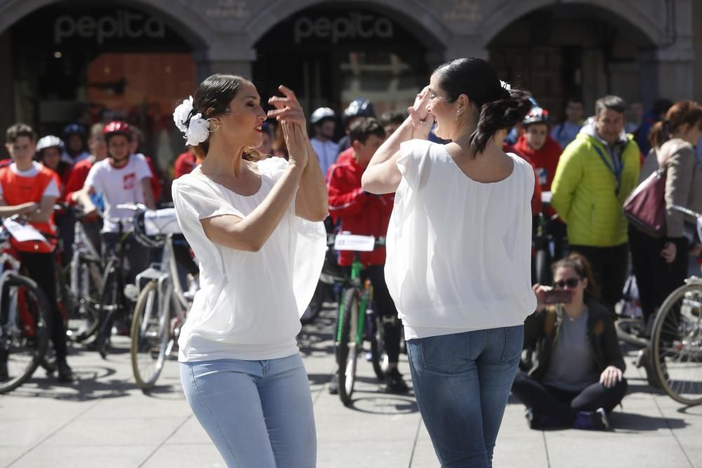 Celebración del Día de la Bicicleta en Avilés