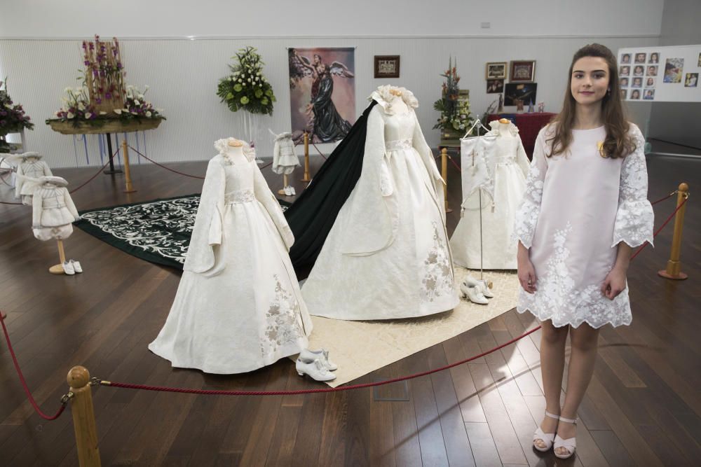 Detalles del vestido de la Reina del Encuentro, María Silla