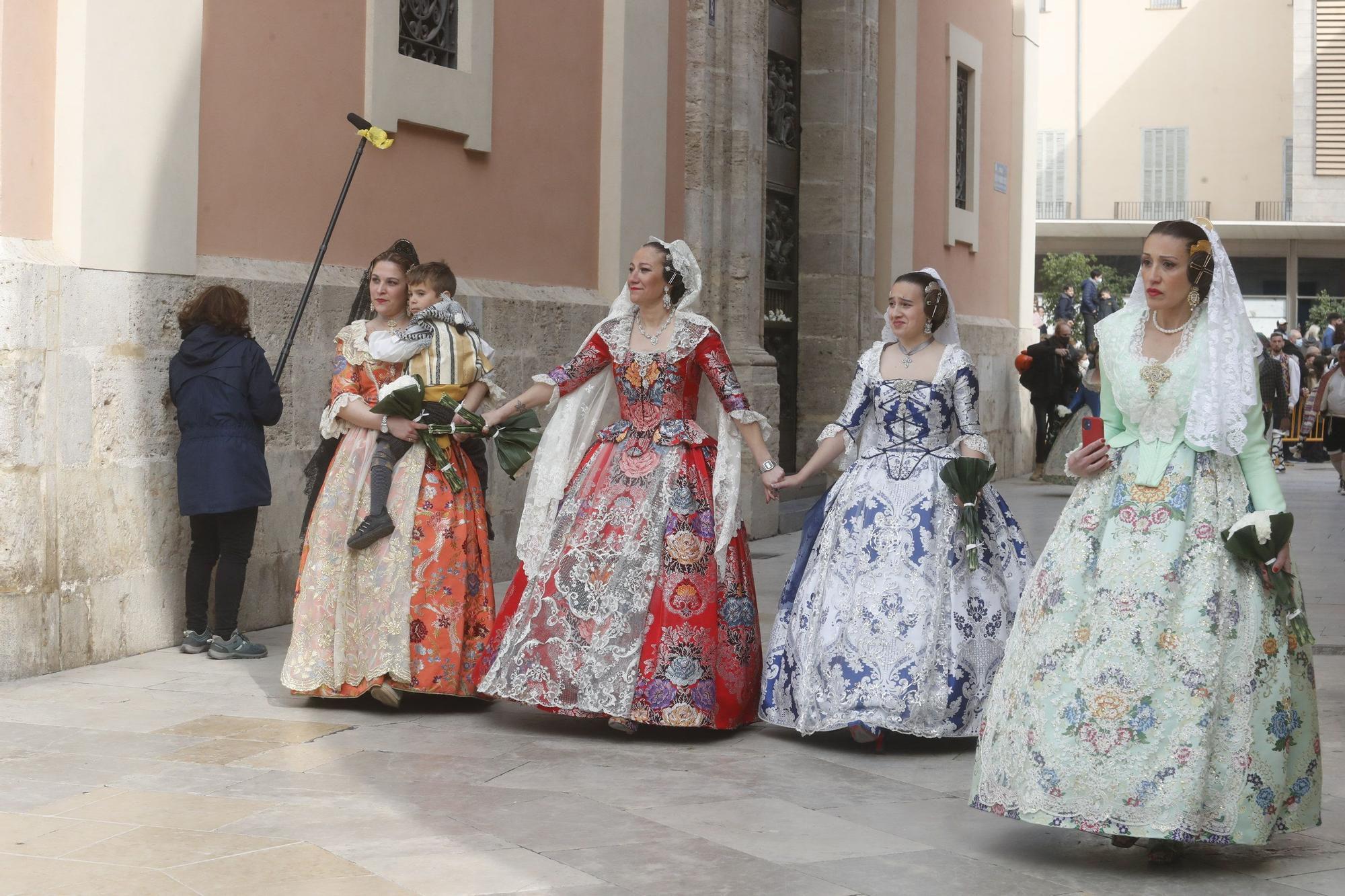 Búscate en el segundo día de ofrenda por la calle de la Paz (entre las 15:30 a las 17:00 horas)