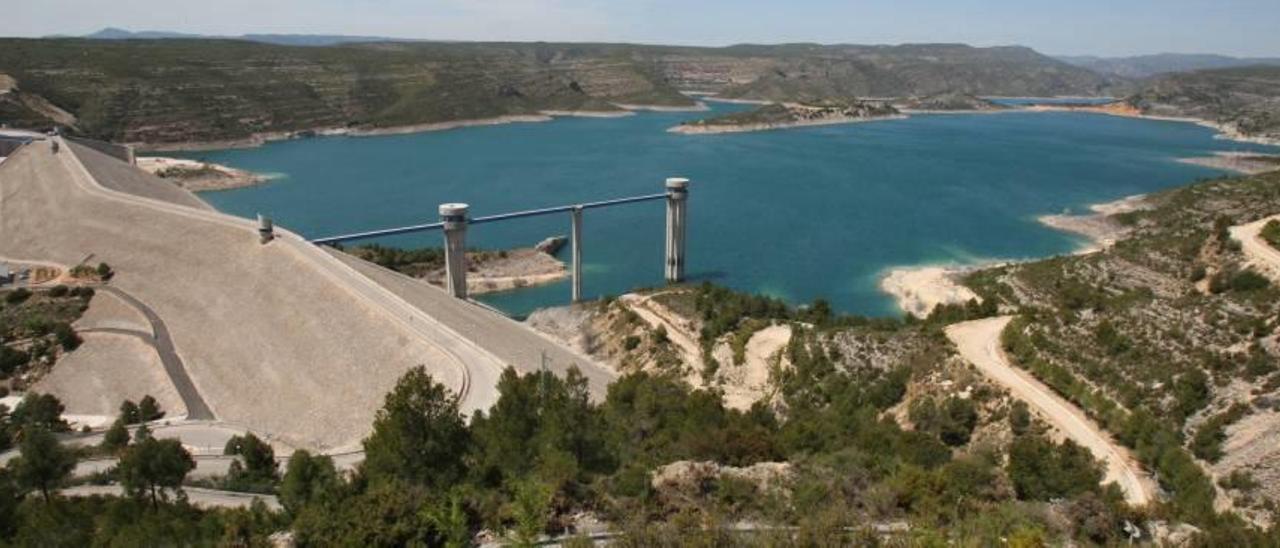 Los regantes piden que Tous embalse más agua incluso en épocas de riesgo