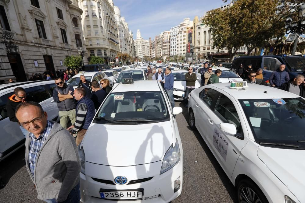 Manifestación de taxistas en València