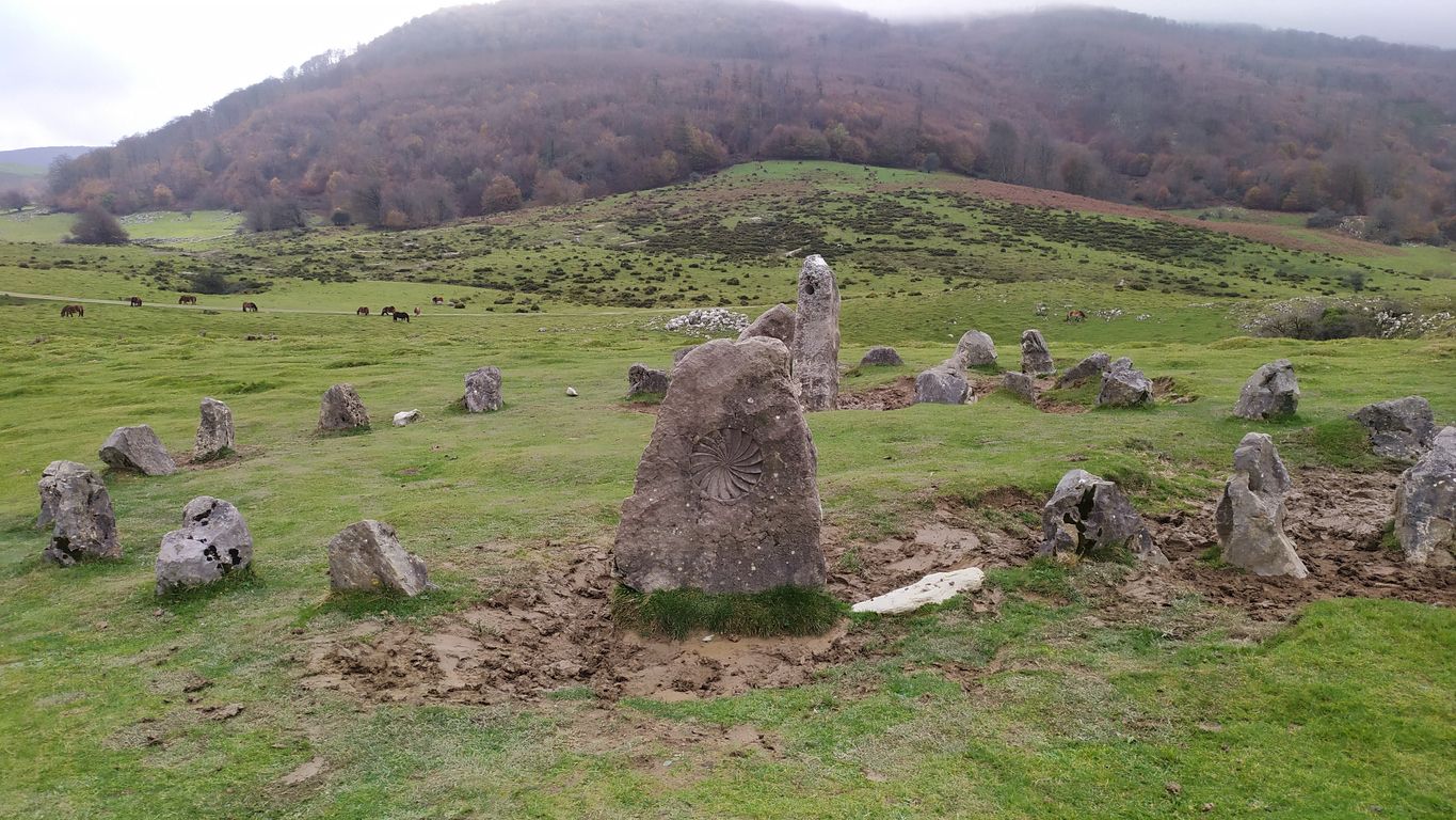 Los crómlechs de Azpegi