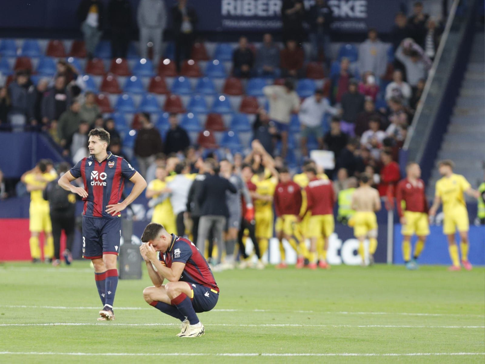 La victoria del FC Cartagena en la casa del Levante, en imágenes