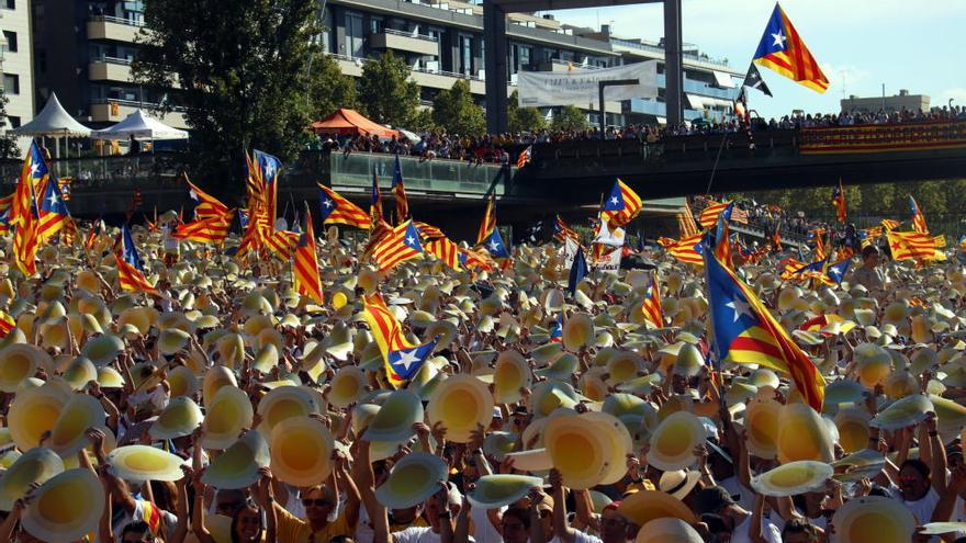 La mobilització és multitudinària a les cinc ciutats del país.