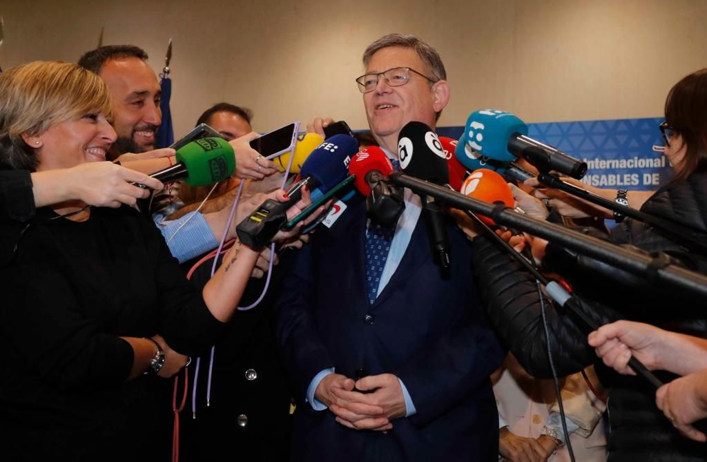 Yolanda Díaz  y Ximo Puig en el Foro Técnico Internacional de Altos Responsables de Inspecciones de Trabajo