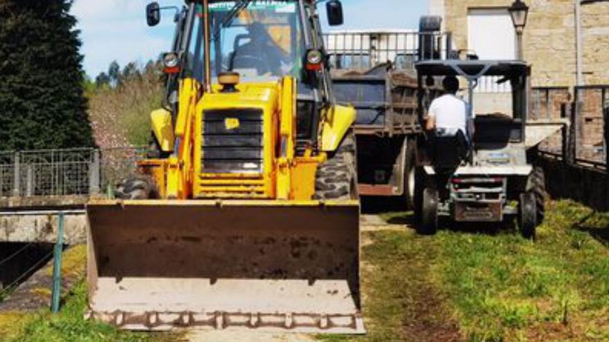 Cuntis repara los daños urbanos causados por las crecidas del Gallo