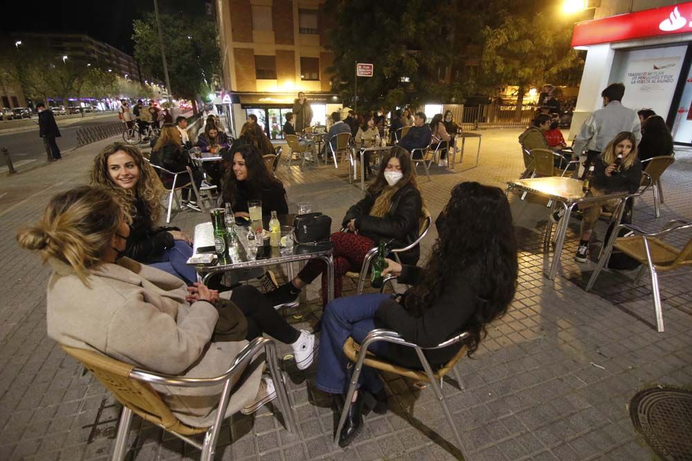 Viernes noche hasta las 10:30