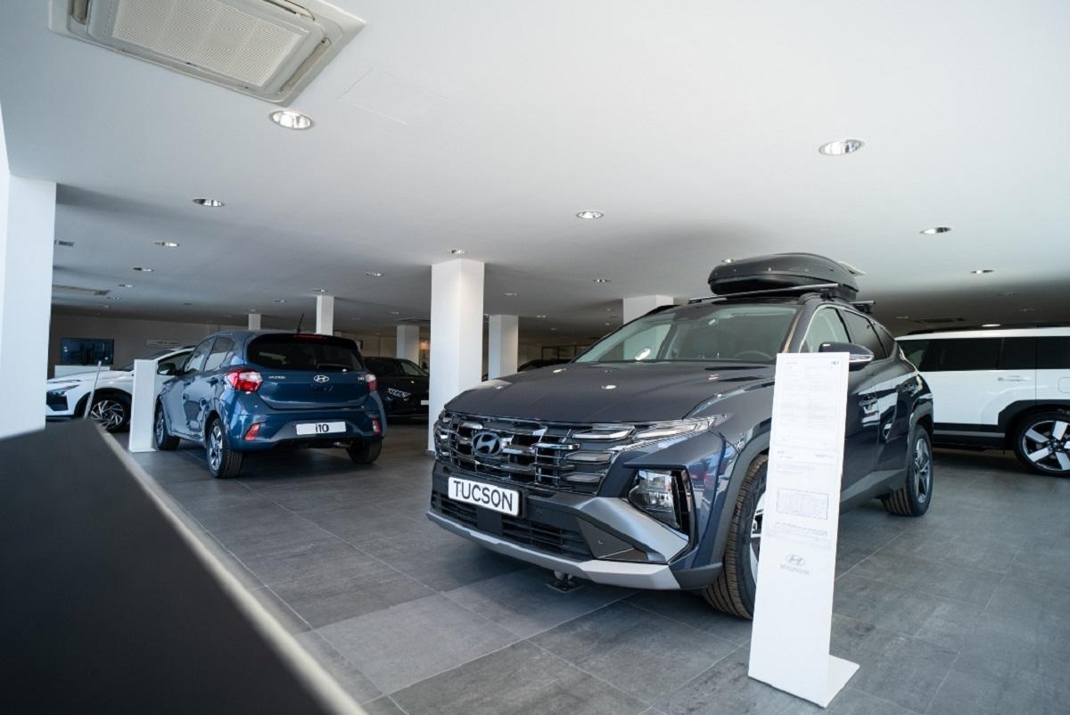Una muestra de la gama SUV de Hyundai, en las instalaciones de Autiber Motor situadas en Quart de Poblet.