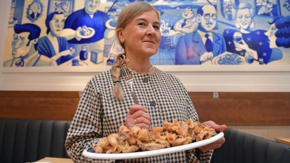 El mesón con uno de los mejores calamares de A Coruña: "Aquí la freidora nunca está parada"