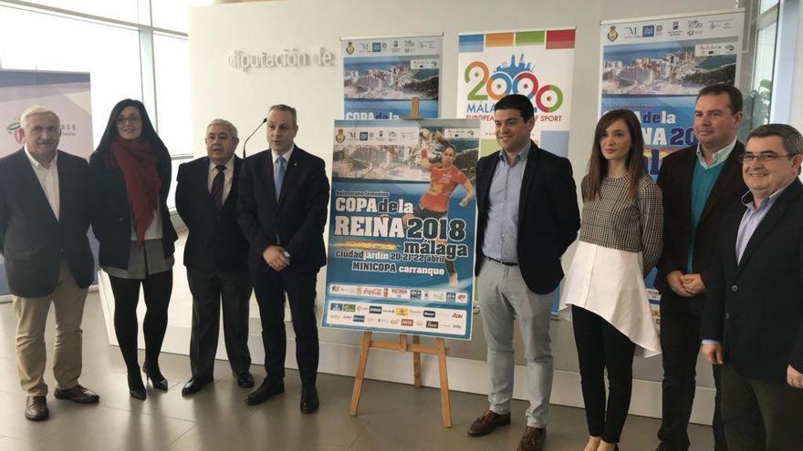 Un momento de la presentación de la Copa de la Reina celebrada ayer en Málaga. // @RFEBalonmano