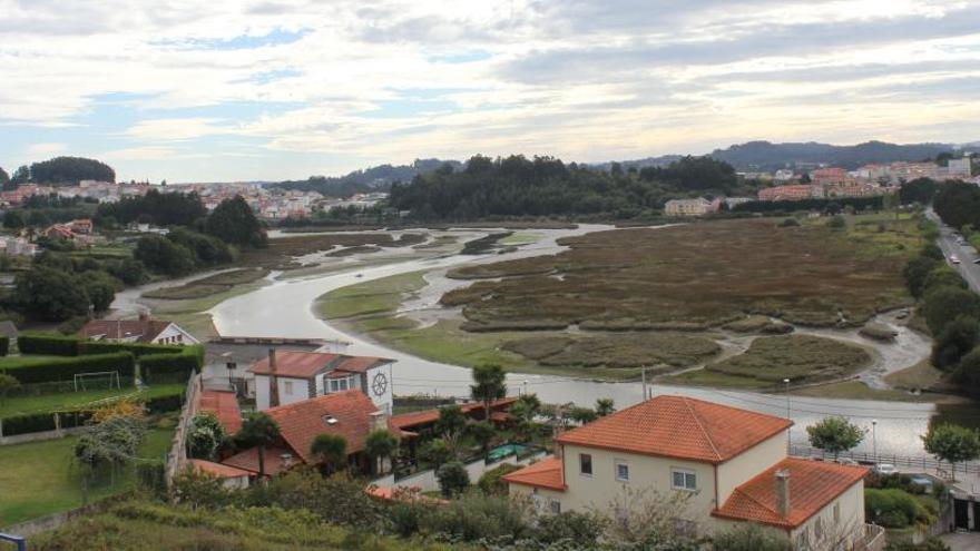 Marismas del río Baxoi en Miño.