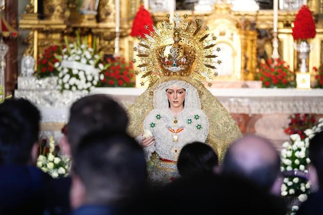 Fotogalería | Así han recibido a la Macarena en su regreso al culto