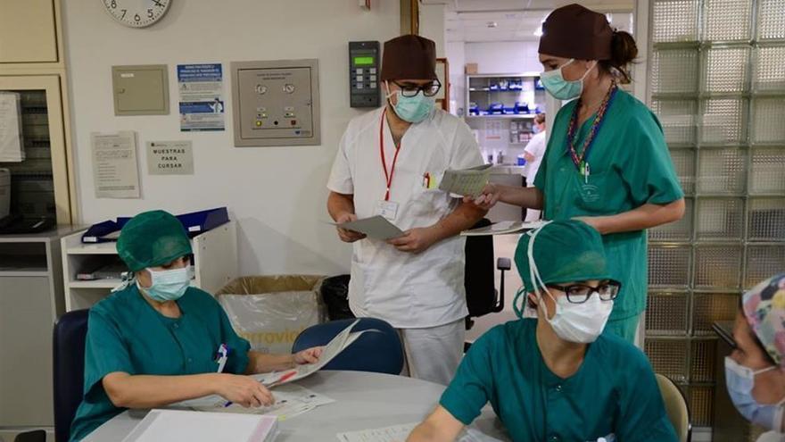 El hospital Reina Sofía abre una nueva unidad covid ante el repunte de ingresos