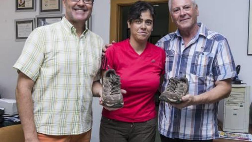 Susana Ruiz dona sus botas al Museo del Calzado