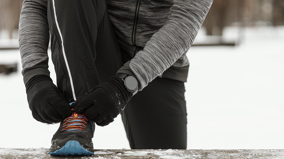 La actividad física en invierno ayuda a que el cuerpo sea capaz de regular mejor las temperaturas.