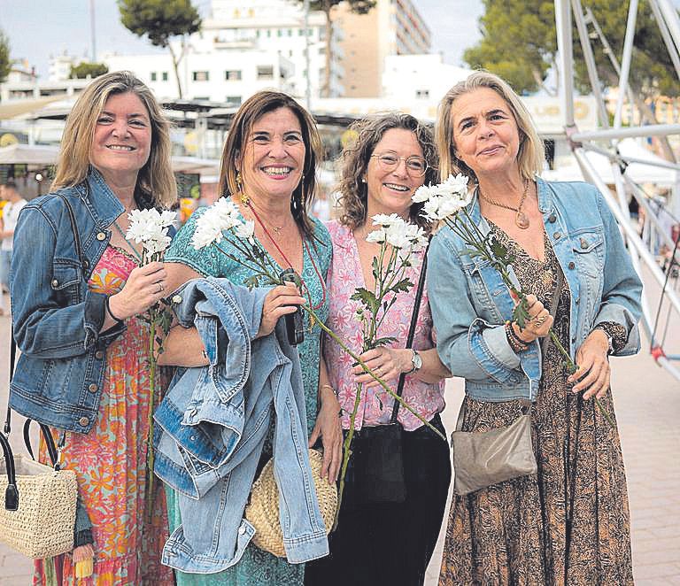 Magdalena Mesquida, Mariví Ros, Teresa Serra y Lourdes Planas.