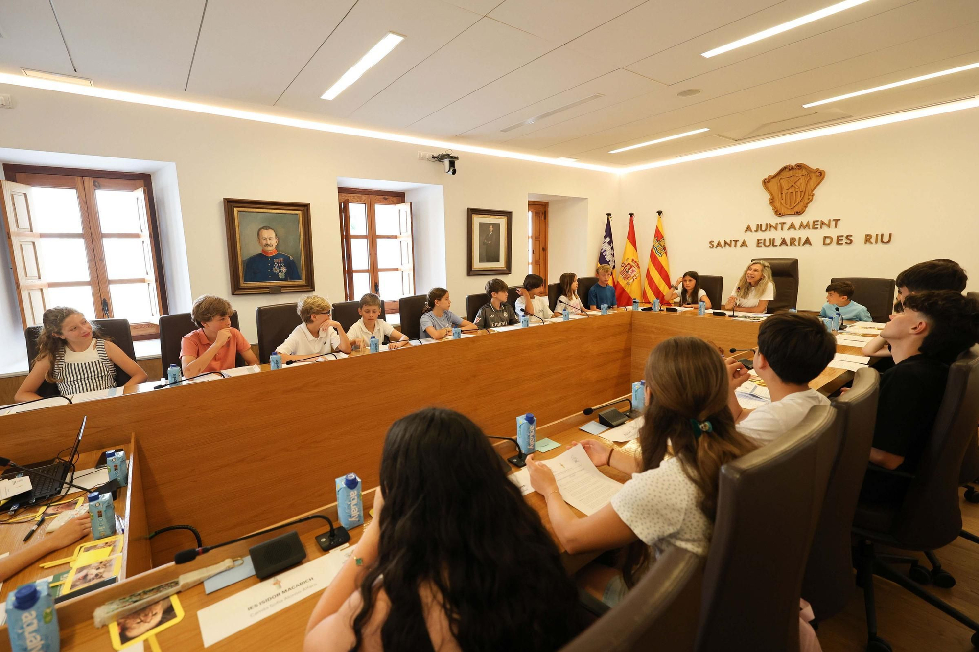 Pleno infantil en el Ayuntamiento de Santa Eulària