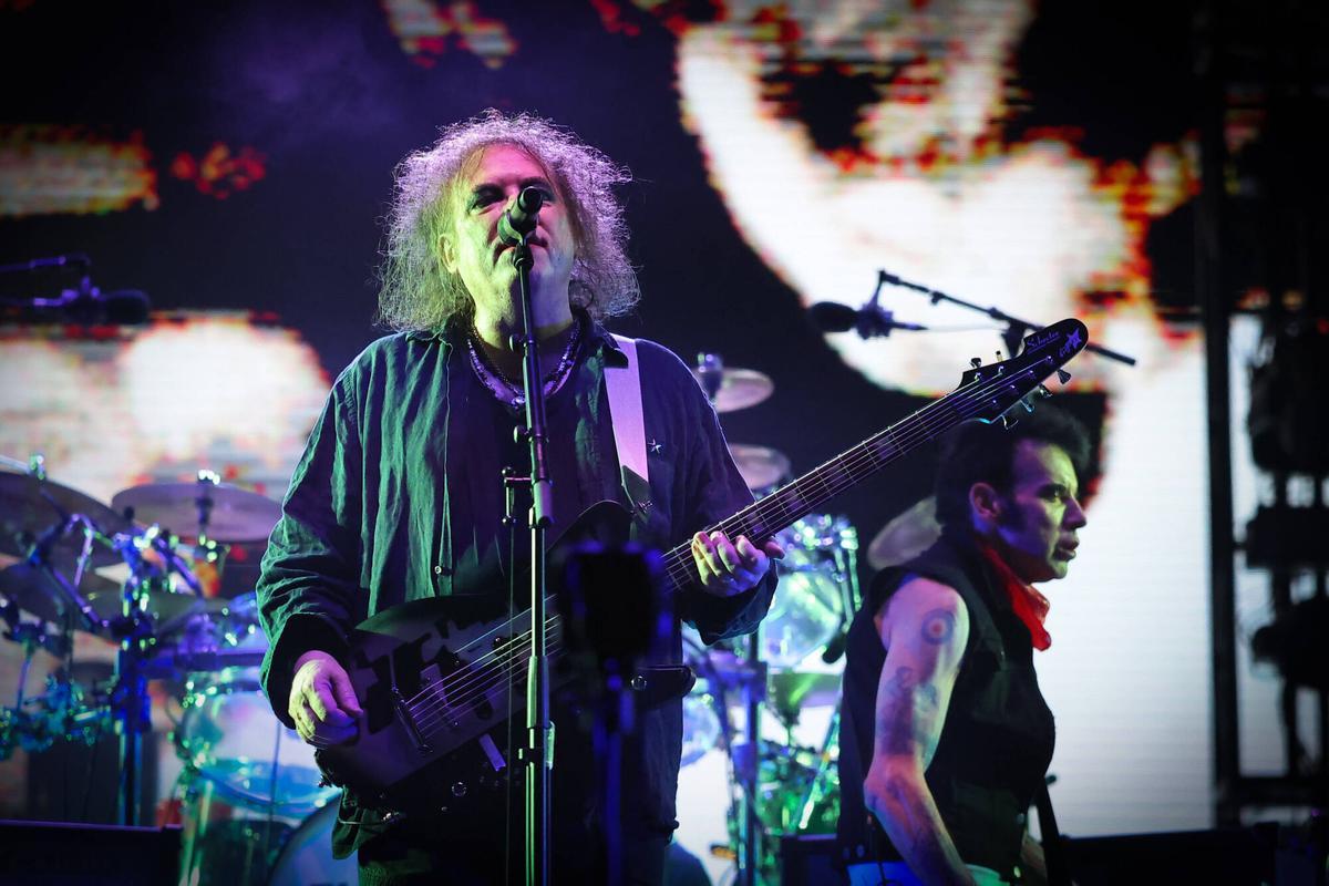 El Primavera Sound surt a la superfície en la seva segona jornada i abraça generacions: d’Addison Rae a The Cure
