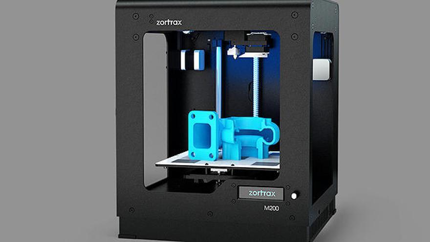 Vista general del equipo de una impresora 3D Zortrax M200