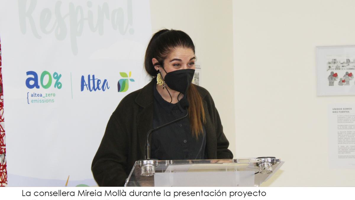 Consellera Molla durante la presentacion proyecto Altea Zero Emissions