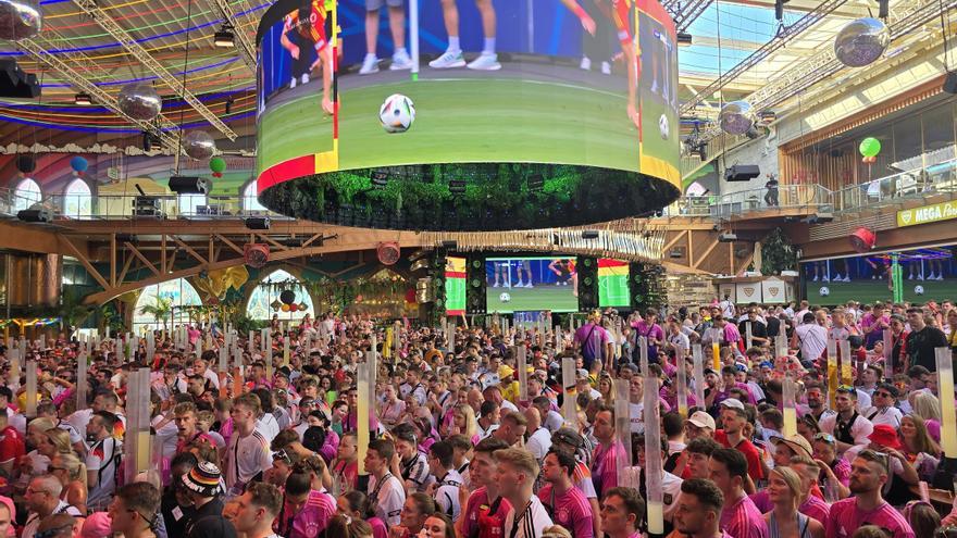 Deutschland-Spanien am Ballermann: So war die Stimmung im Megapark