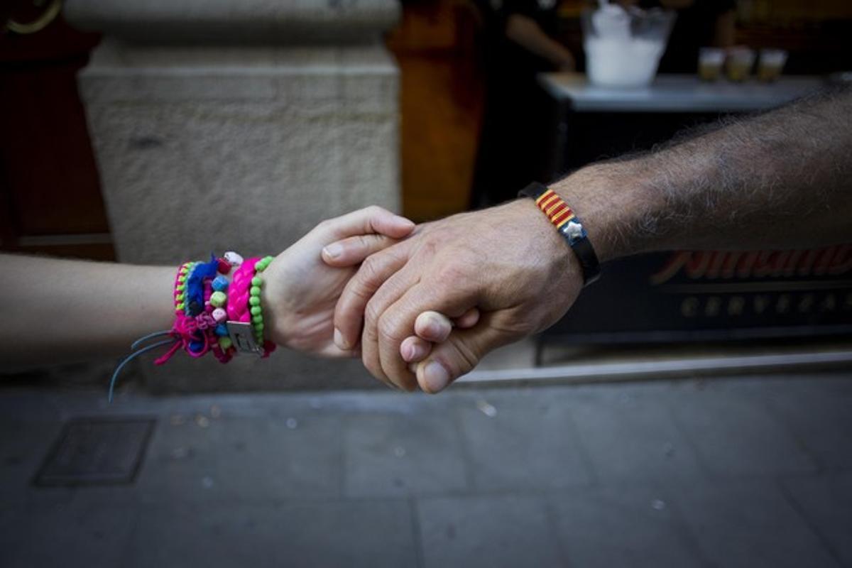 Assaig de la cadena humana al barri de Gràcia prèvia a la Diada Assaig de la cadena humana al barri de Gràcia prèvia a la Diada
