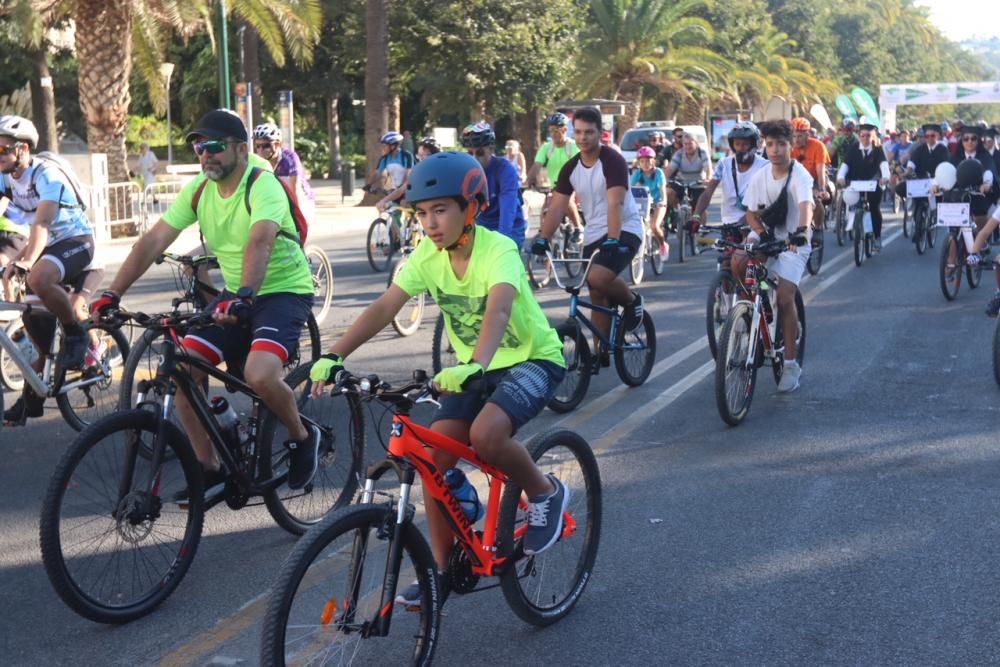 Málaga celebra el Día de la bici