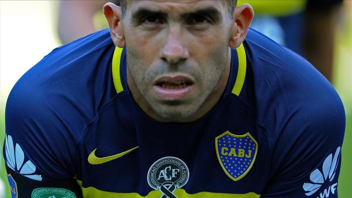 Tévez, futbolista del Shanghai Shenhua