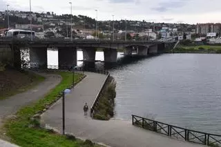 La Xunta detecta un incremento de furtivos en A Coruña tras la retirada de mariscadores por la obra de la ría