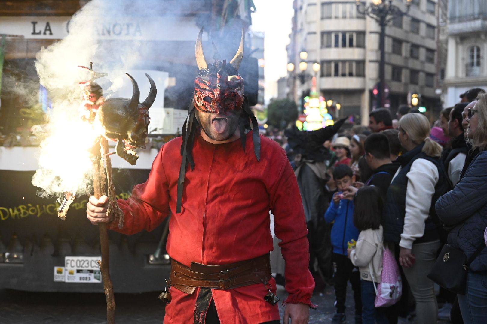 Desfile de collas y carros