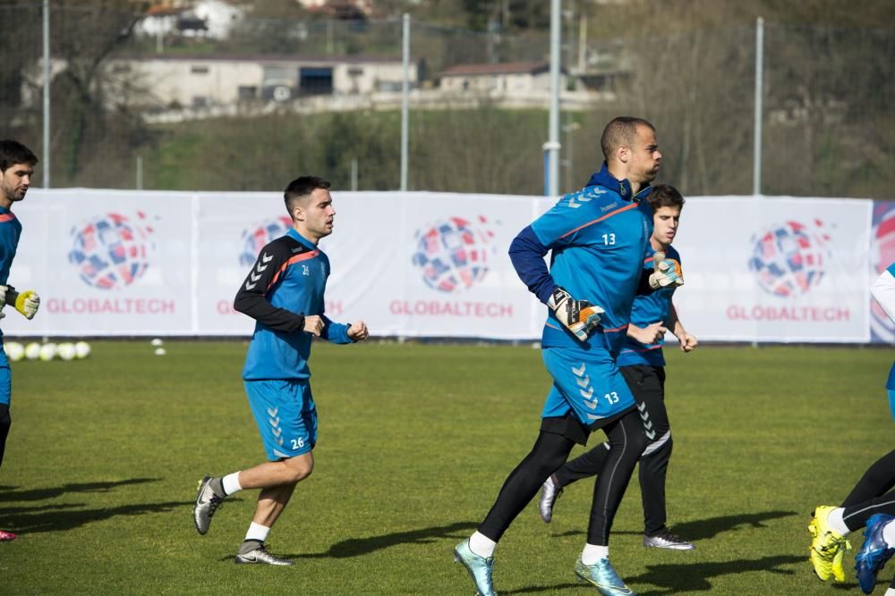 Generelo dirige su primer entrenamiento del Real Oviedo