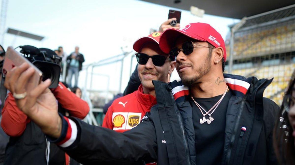 Hamilton y Vettel se hicieron un selfie en Shanghai