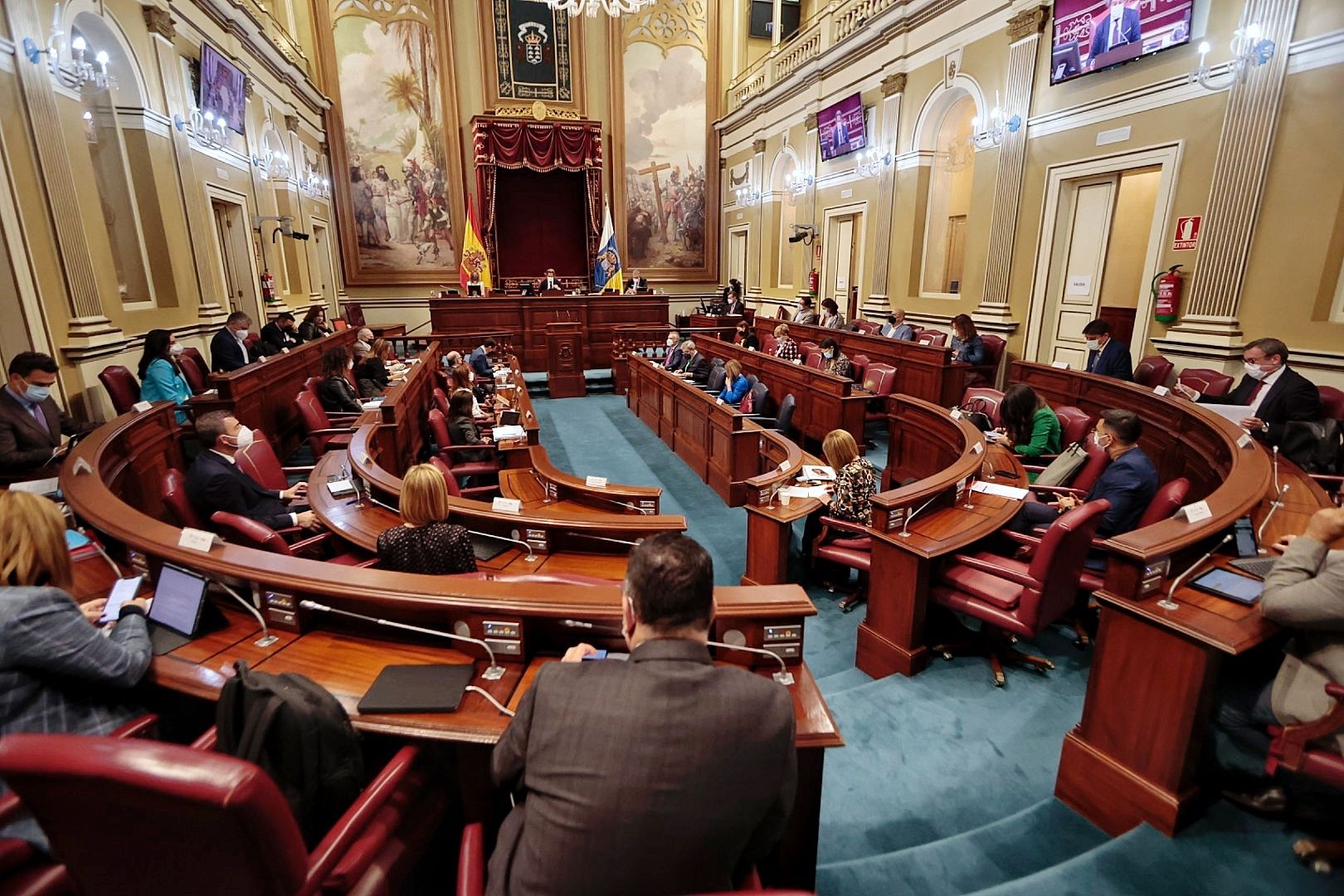 Pleno del Parlamento de Canarias (08/02/2022)