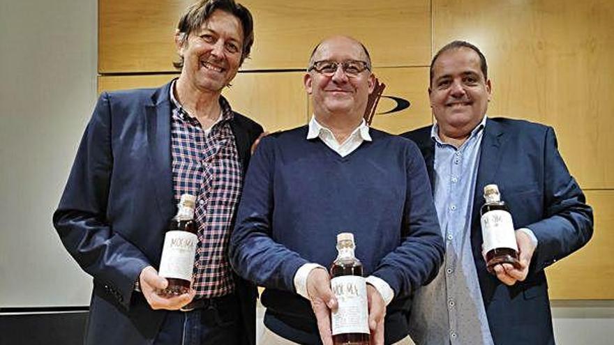 Dues empreses gironines creen un aiguardent de poma a l&#039;estil «Calvados»