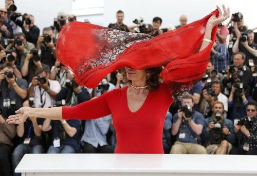 Actress Sophia Loren, guest of honor, poses during a photocall for the film "La voce umana" presented as part of Cannes Classics at in competition at the 67th Cannes Film Festival in Cannes