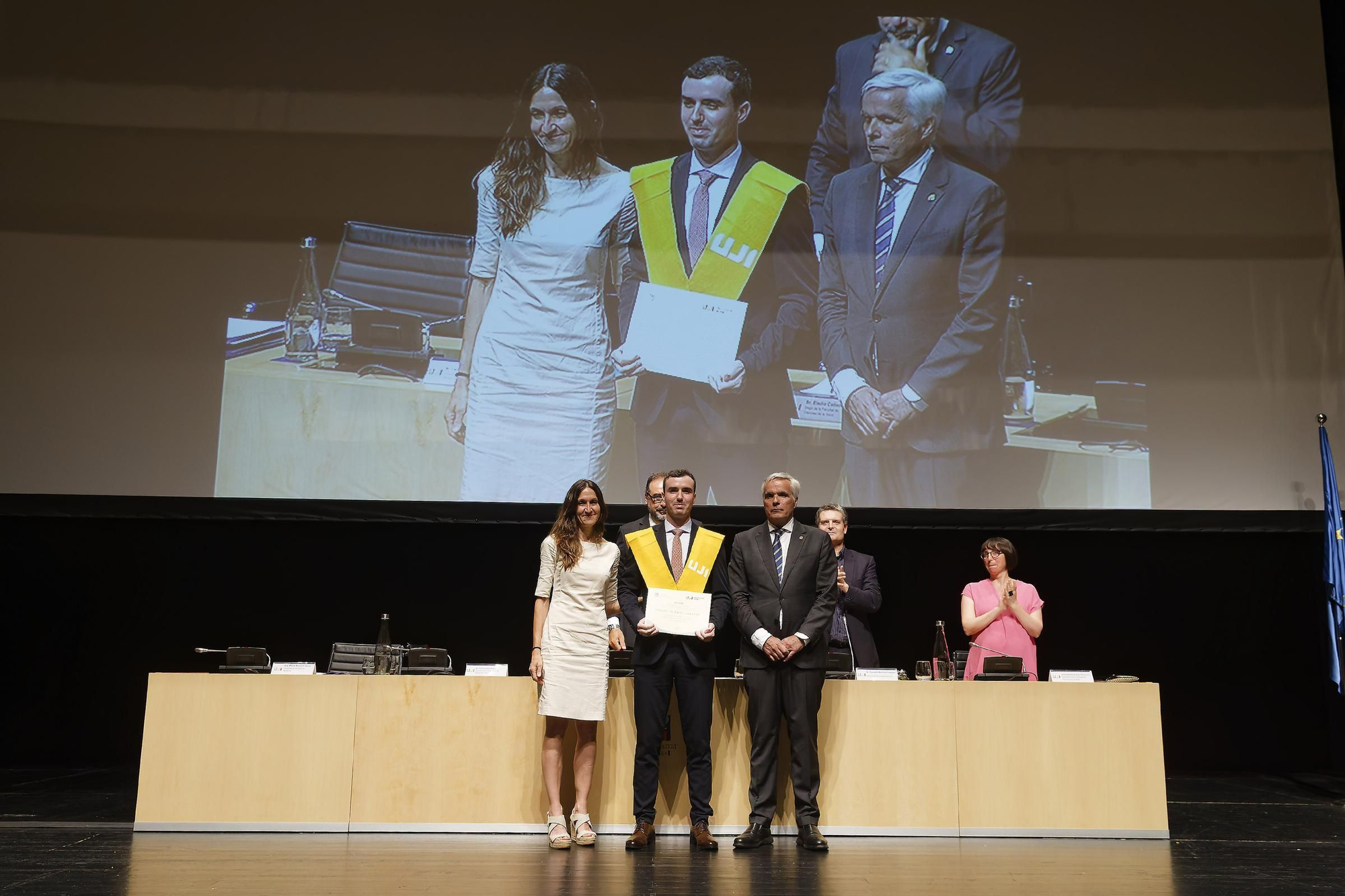 Las imágenes de las graduaciones de Enfermería y Medicina de la UJI