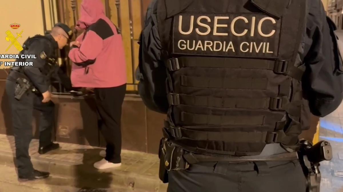 Operativo desplegado por la Guardia Civil para encontrar al detenido en Caspe.