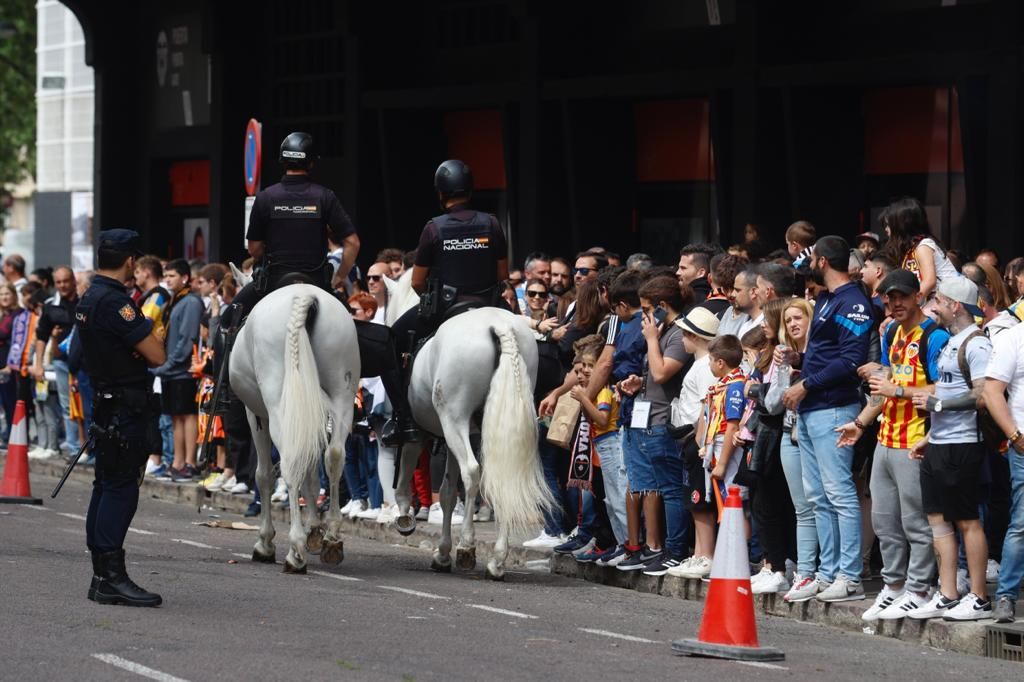 Mestalla se prepara para recibir al Espanyol en un partido de alto riesgo