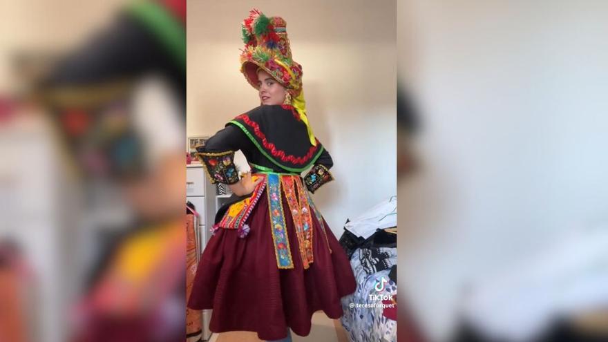 Los trajes tradicionales extremeños se reivindican en TikTok