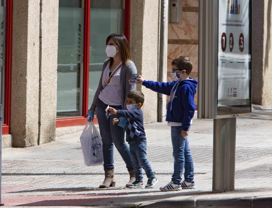 Los niños salen a la calle en Xàtiva y Ontinyent