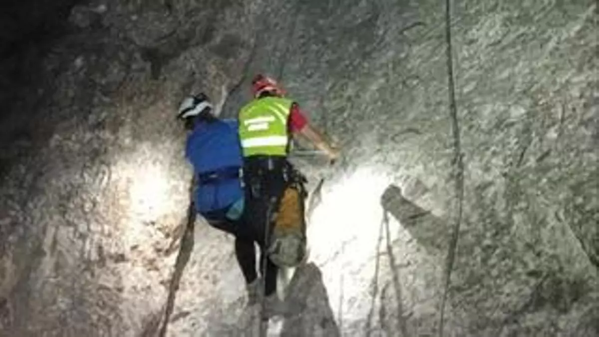 Rescaten una escaladora a Montserrat