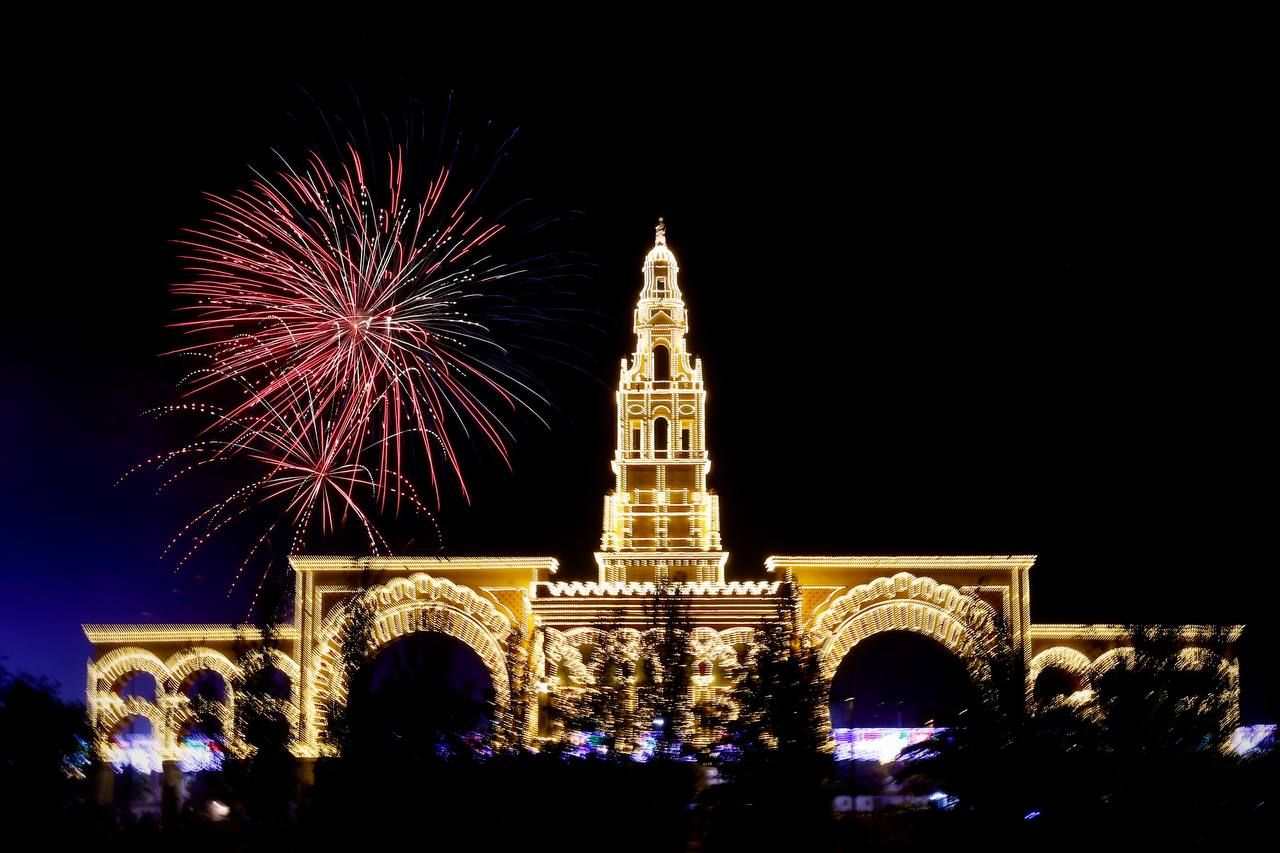 El Arenal se anima desde primera hora en el día del inicio de la Feria de Córdoba