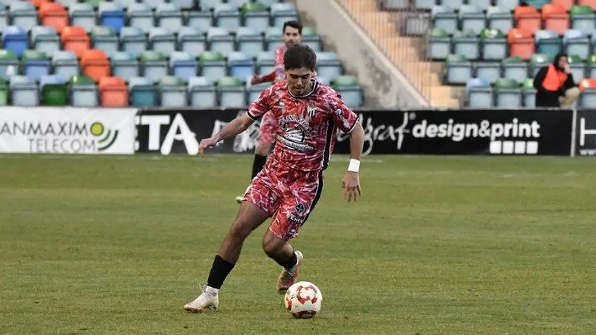 El Cacereño abre la nómina de sub-23 con Ale Morales