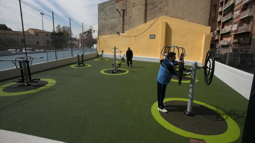 Juegos biosaludables en la plaza de la Pipa