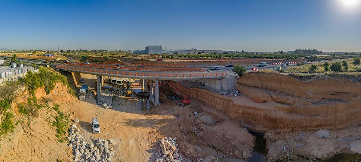 Otra imagen de los trabajos de reconstrucción de la infraestructura.